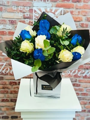 Fishlocks Ever Love   Blue and white roses