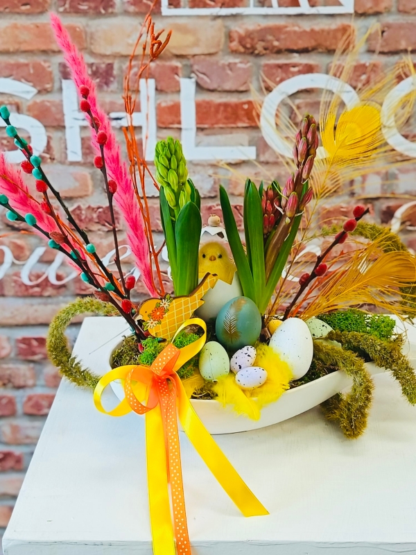 Fishlocks Easter Garden