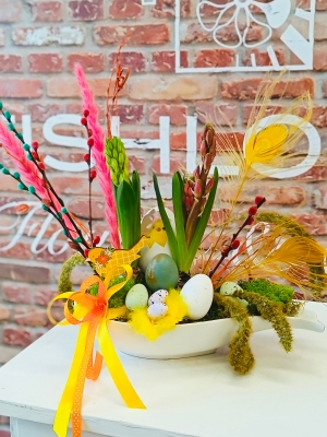 Fishlocks Easter Garden