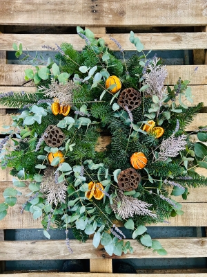 Fishlocks Fragrant Wreath