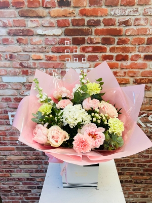 Fishlocks Perfect Peony Bouquet