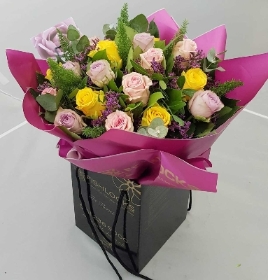 Fishlocks L18 Mixed Rose Hand Tied